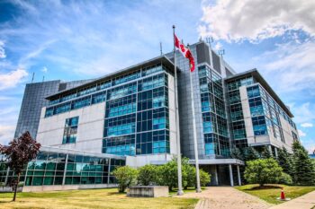 Documentos esenciales para emigrar a Canadá en 2025: Todo lo que necesitás saber