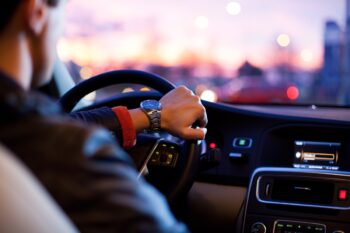 ¿Cómo Agregar Autos Particulares para Realizar Entregas?